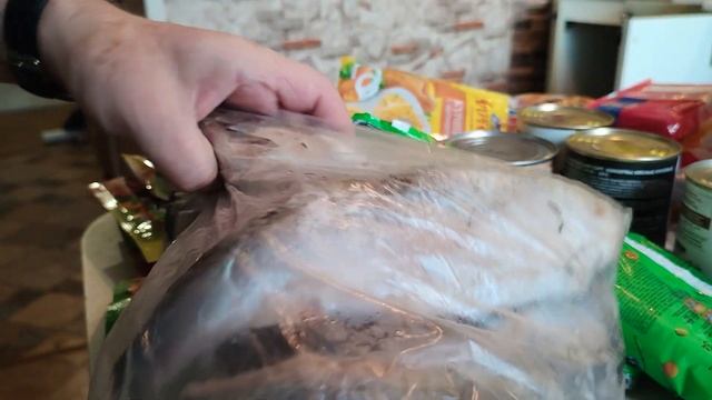 Запасаю основные продукты питания на всякий случай