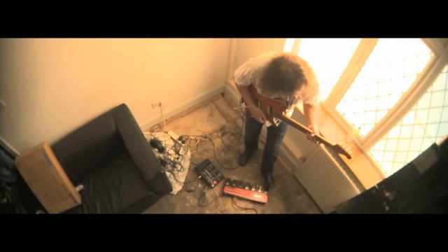OLD SKOOL LOOP PERFORMANCE. BOSS RC-50 and ME-25 Alex Hutchings 2010 смотреть онлайн