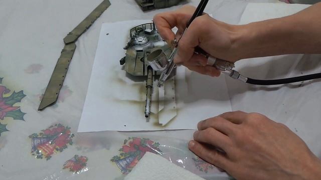 Покраска аэрографом модели танка Magach 7C "Gimel" в основной цвет смотреть онлайн