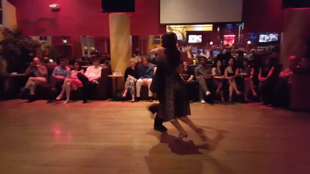 Juan Cantone and Sol Orozco — "La mariposa" — 3/3 at Alberto's смотреть онлайн