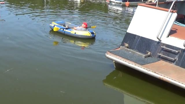 PORT ŁEBA,  CZERWONY KORSARZ TESTUJE NOWĄ JEDNOSTKĘ PŁYWAJĄCĄ