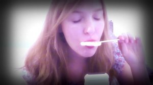 ✭ ASMR ✭ Lollipop ✭No talking Candy Eating ✭ Mouth sounds // ✭ АСМР ✭ Леденец ✭ Кушаем конфетку