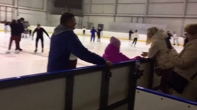 Где тренируются маленькие хоккеисты, пока достраивается дворец спорта в Новороссийске смотреть онлайн