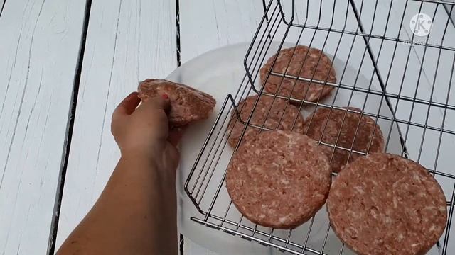 КОТЛЕТЫ ? НА ОГНЕ. смотреть онлайн