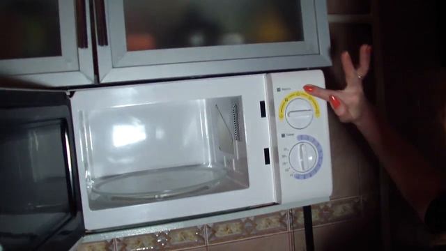 Гурман. Як приготувати кекс за 3 хвилини в мікрохвильовій печі (рецепт та відеоінструкція) смотреть онлайн