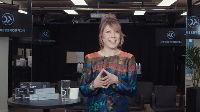 09 Стойкий краситель Ultimate: осветление, закрашивание седины, осветление окрашенных волос смотреть онлайн