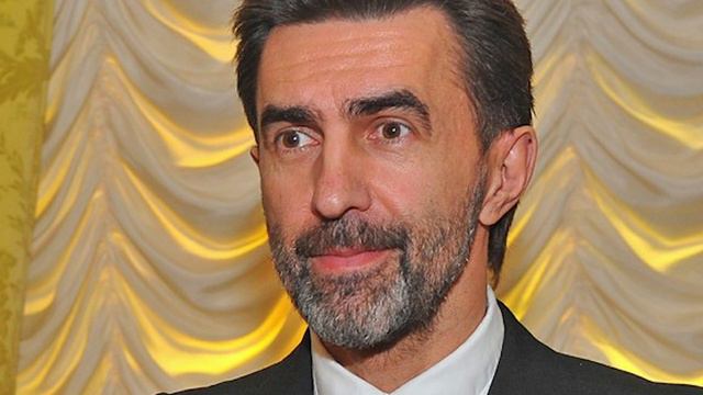 Проломленная голова, мысли о суициде и чудесное спасение: бурная молодость Вячеслава Бутусова смотреть онлайн