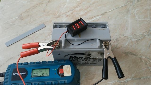 Добавляем электролит в гелевый аккумулятор 12 вольт (эксперимент по восстановлению) смотреть онлайн