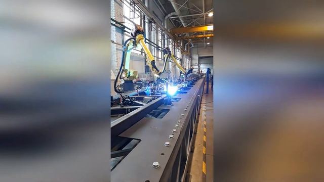 Роботизированный комплекс сварки ферм и рам / Robotic Arc Welding System for structural steel frame смотреть онлайн