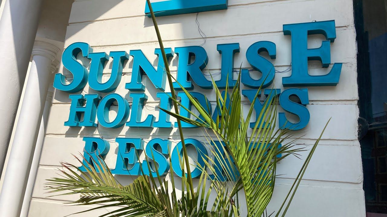Sunrise Holidays Resort смотреть онлайн
