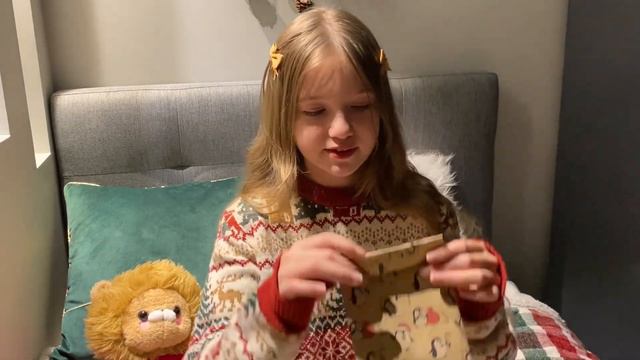 МОИ НОВОГОДНИЕ ПОДАРКИ 🎁/ НОВОГОДНИЙ ДЕКОР/ КОСМЕТИКА FLOWER KNOWS 🤯 ЧТО ПОДАРИЛ ТАЙНЫЙ САНТА? смотреть онлайн