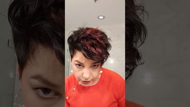 Как создать стойкий объем у корней спреем Osis Volume Up Root Booster Spray смотреть онлайн