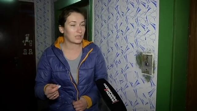 У Києві невідомий у ліфті намагався задушити жінку