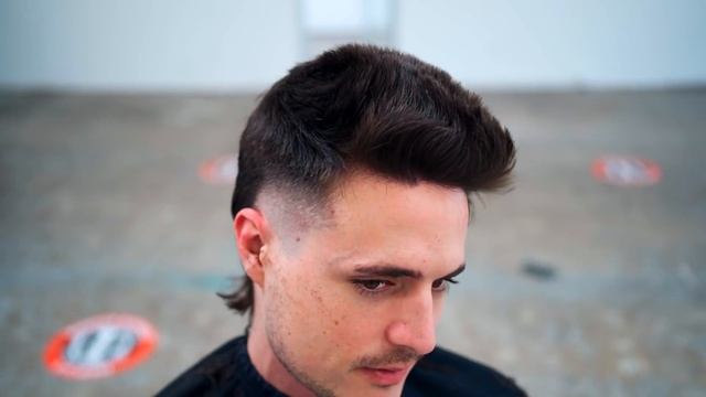 Mens Haircut & Hairstyle 2022 | Short Textured Modern Mullet смотреть онлайн