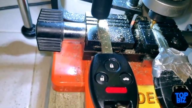 Станок для изготовления дубликатов ключей. Бизнес идея на 2022 год. Бизнес с нуля. Бизнес идеи смотреть онлайн