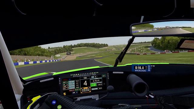 Assetto Corsa Competizione - 1.9 update lap around Donington in VR смотреть онлайн