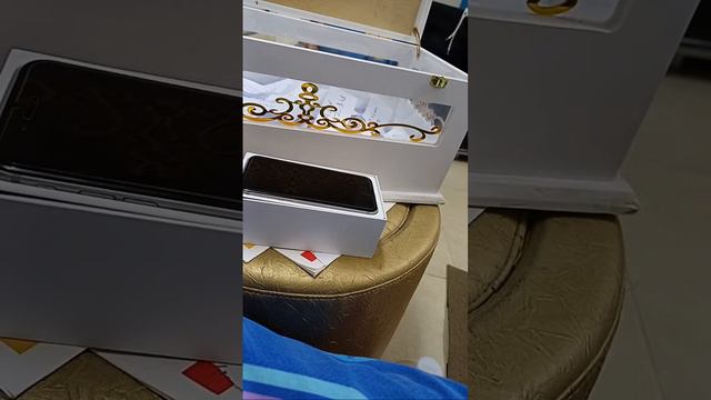 comment and win iPhone 6 weekly смотреть онлайн