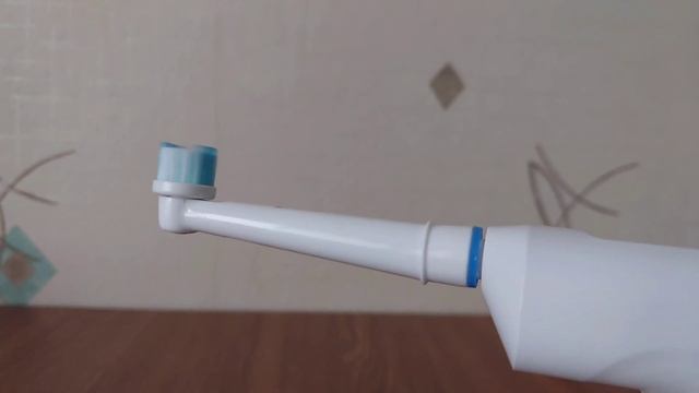 Работа щётки при плотном (неплотном) прилегании насадки.DEXP ETB-130W смотреть онлайн