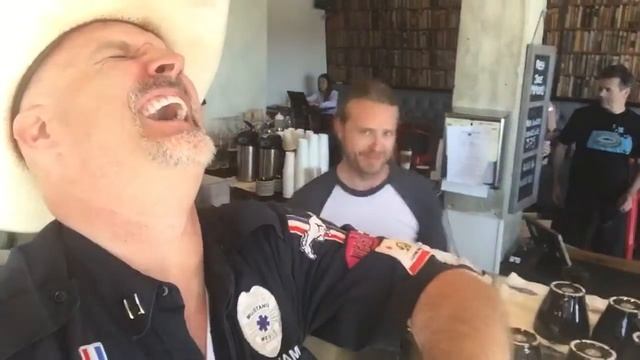 Ernest Coffee Company Palm Springs Good Java смотреть онлайн