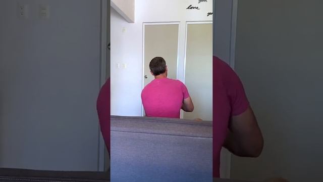 Меня не любит Мама парня/ Что муж делает по утрам?/ Девушкам нужны только деньги/ Бабушка-Рапунцель смотреть онлайн