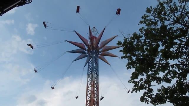 Аттракцион Цепи Парк Горького в Харькове Chains attraction Gorky Park in Kharkov смотреть онлайн