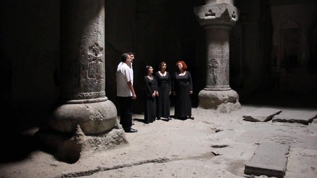 Исполнение шараканов в монастыре Гегардаванк, Армения, 31 августа 2016 года смотреть онлайн