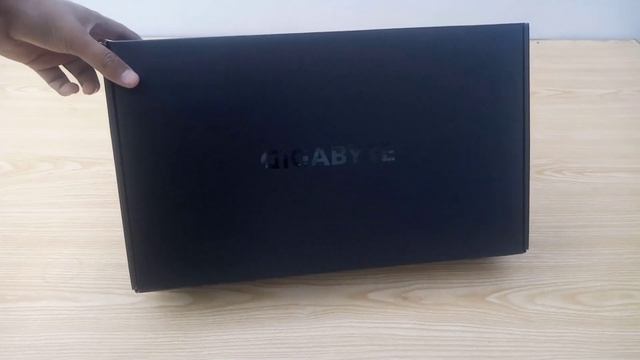 Gigabyte RTX 2060 Gaming OC Pro 6G Graphics Card Unboxing смотреть онлайн