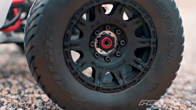 Pro-Line Street Fighter HP 3.8" & Avenger HP BELTED Street Tires смотреть онлайн