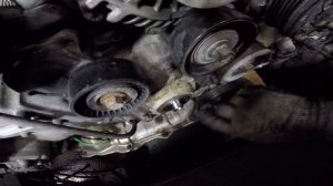 Subaru Forester    замена переднего сальника коленвала