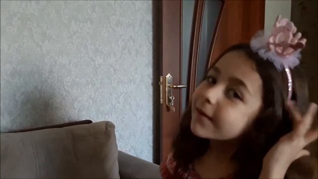 Мои наборы косметики ЛОЛ Играюсь косметикой для девочек и делаю макияж Я модель смотреть онлайн
