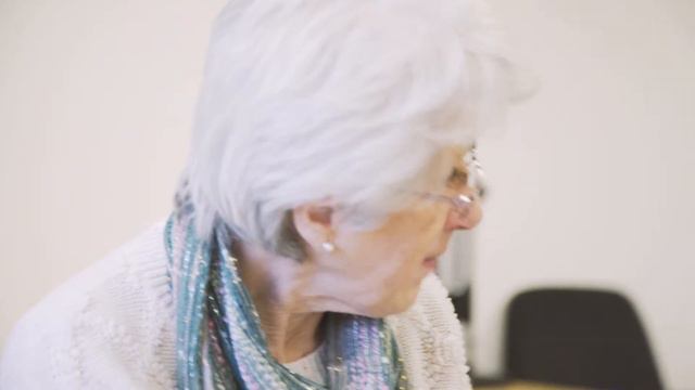 Computer Courses at Age UK Bristol смотреть онлайн