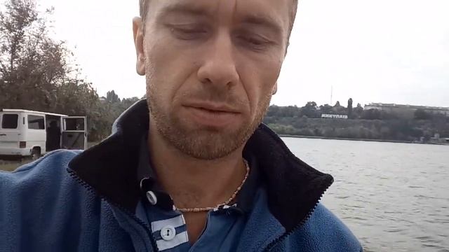 Что делать если воняют ноги и носки ? )