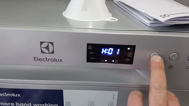 Обзор Electrolux ESF 2400OS из Rozetka