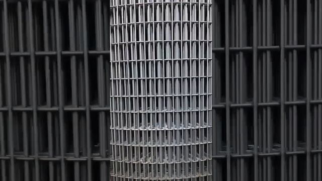 Рулонная сварная оцинкованная сетка 25*12,5 смотреть онлайн