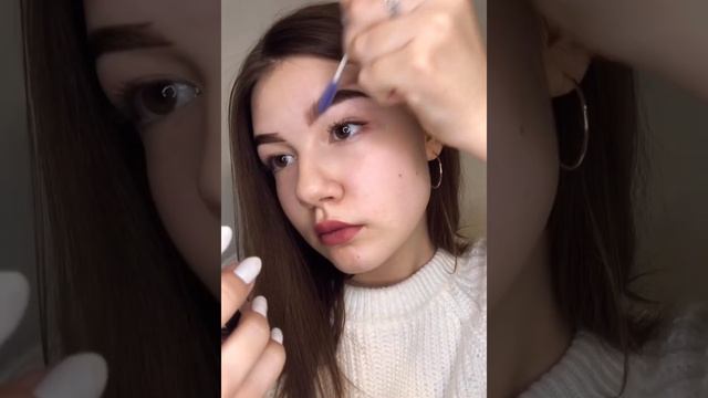 МАКИЯЖ БРОВЕЙ//натуральный,графичный способ смотреть онлайн