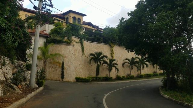 Andrew Holness House | Beverly Hills House | Prime Minister of Jamaica смотреть онлайн