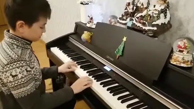 Soft Mozart Winter 2018-2019 recital. Leonid, 13 yo, Russia. Франц Грубер "Тихая ночь" смотреть онлайн