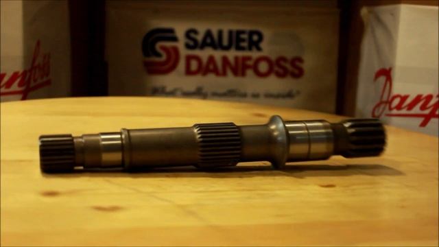 Вал 1700955 Наличие! для JRL JRR 045 051 060 075 Sauer Danfoss Danfoss Power Solutions опция вала S смотреть онлайн