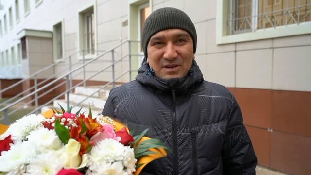 Выписка из роддома - Егіздер смотреть онлайн