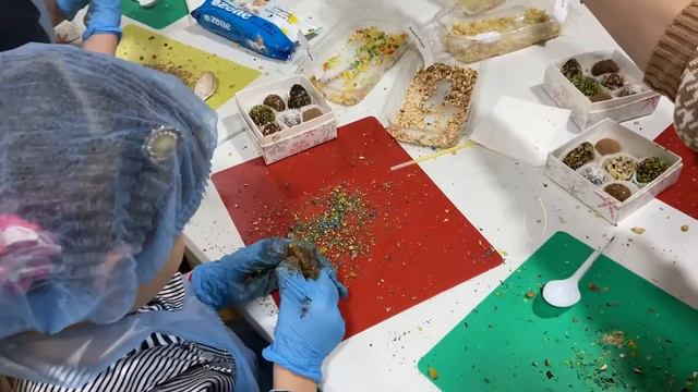 Авдеевские школьники научились делать вкусные и полезные сладости смотреть онлайн