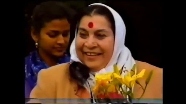 HH Shri Mataji Nirmala Devi. «Mother I Adore You» («Мать, я кланяюсь Тебе»). смотреть онлайн