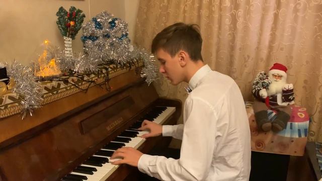 SOFT MOZART Winter Recital 2019-2020 Victor (16). «White Christmas» — Ирвинг Берлин. смотреть онлайн