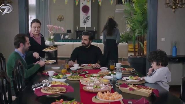 EMANET 360 - Tráiler del Episodio - ¡Zuhal envenenará a Seher por Yaman! смотреть онлайн