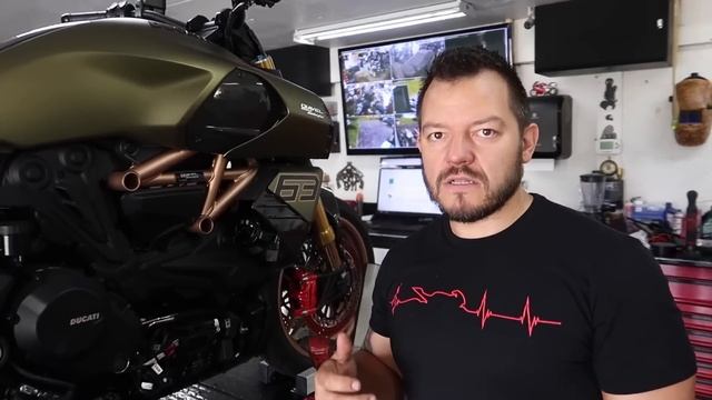First Service for My Lamborghini Diavel 1260! смотреть онлайн
