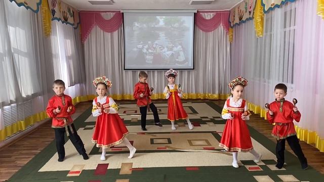 ТАНЕЦ С ЛОЖКАМИ смотреть онлайн