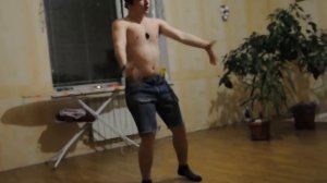 Эй, посмотри на меня Делай как я, делай как я