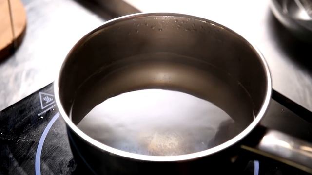 Как лучше сварить ЯЙЦО ПАШОТ? 3 способа. How to cook poached eggs? The best way! смотреть онлайн