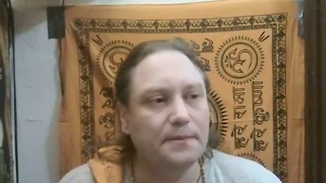 О любви, сострадании, значении асан. Видео из серии сатсангов Павла Калягина "Суть на алтаре любви" смотреть онлайн