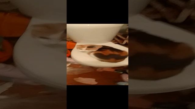 Я КОГДА ДОЛГО СИДЕЛ НА УНИТАЗЕ И ПРИ ЭТО М В ТЕЛЕФОНЕ А ВСТАВАТЬ НЕ ХОТЕЛОСЬ.