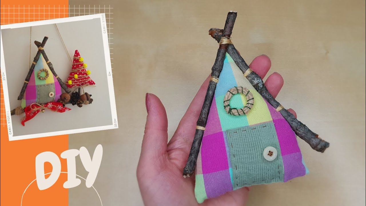 Amazing Mini Fabric House For Christmas Decorations